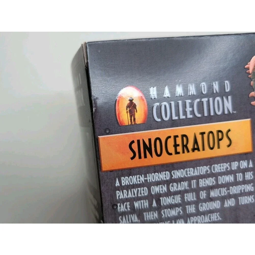 Jurassic World Sinoceratops Hammond Collection True FX - Brand New
